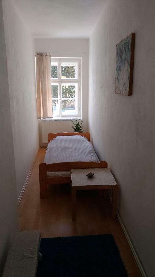 Skromny Apartman V Centru Chebu Eksteriør billede
